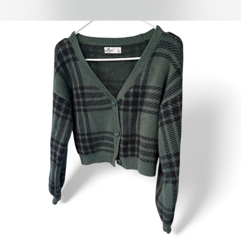 Hollister Green and Black Plaid Cardigan Sweater